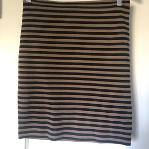 Club Monaco stretchy mini skirt